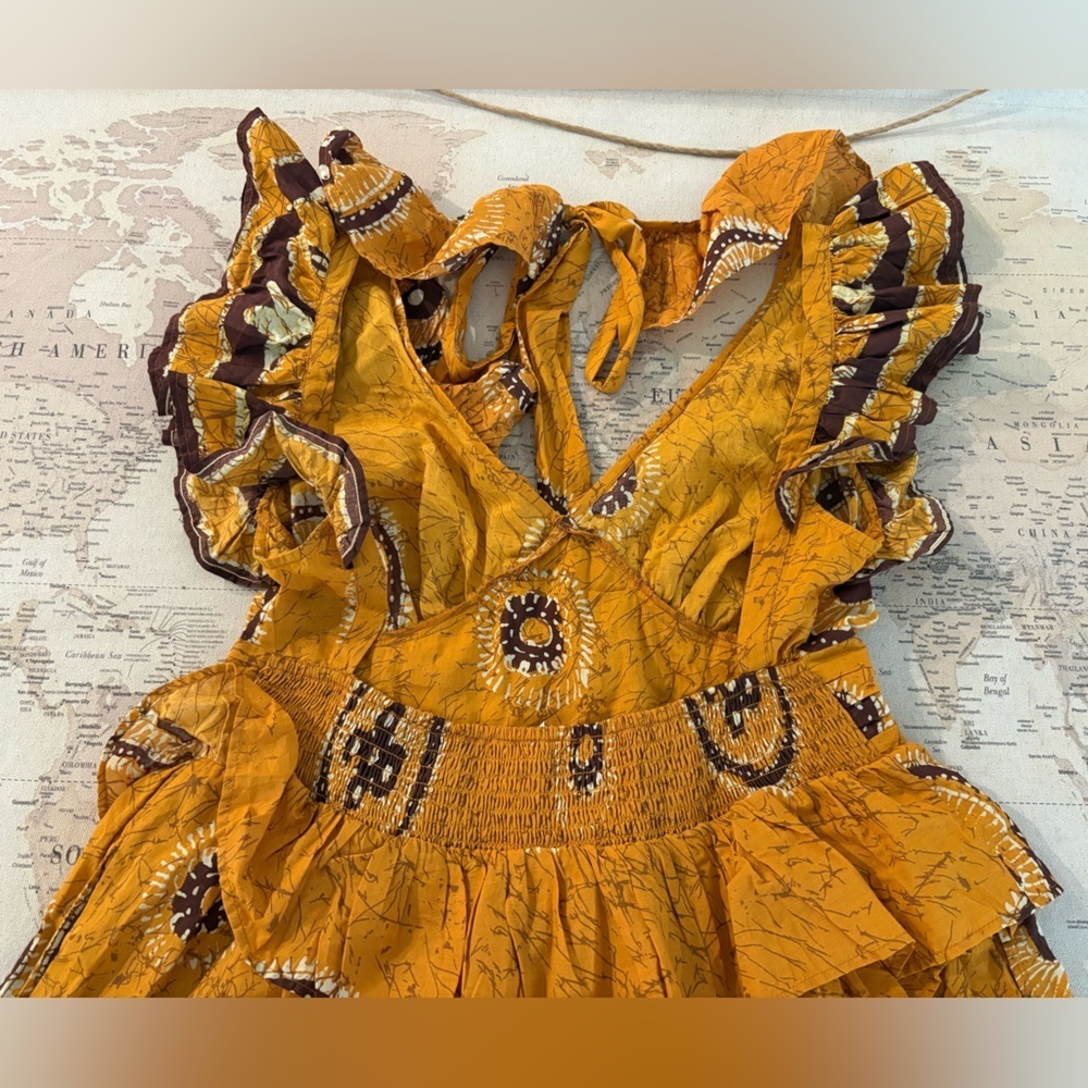 Love The Label Gigi Gold Print Dress Size L EUC 375$ Anthropologie - Picture 11 of 16